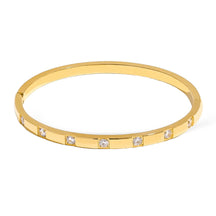 BANGLE Bracelet